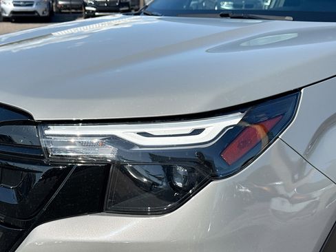 Used 2025 Subaru Forester Sport image 9