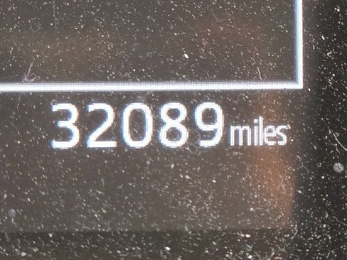 Used 2022 Toyota Camry LE FWD image 24