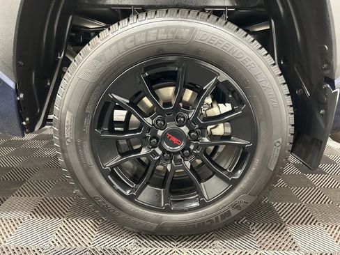 Used 2022 Toyota Tundra Limited image 33