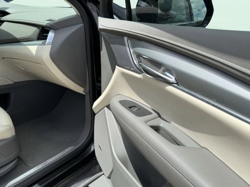 Used 2021 Cadillac XT5 Premium Luxury image 48