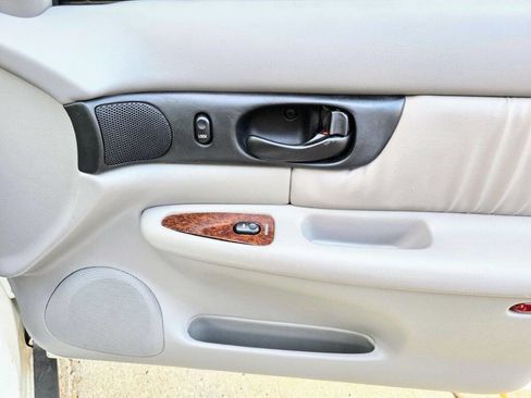 Used 2001 Buick Regal GS w/ Prestige Pkg image 14