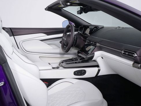 New 2026 Aston Martin Vanquish Convertible RWD image 4