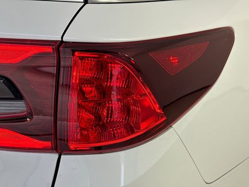 Used 2026 Honda Odyssey Elite image 36