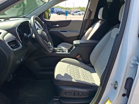 Used 2022 Chevrolet Equinox LS w/ LS Convenience Package FWD image 14