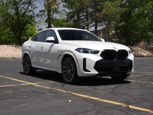 New 2027 BMW X6 xDrive40i w/ Executive Package AWD/4WD image 7