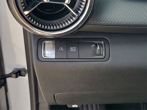 New 2026 Chevrolet Equinox LT image 17