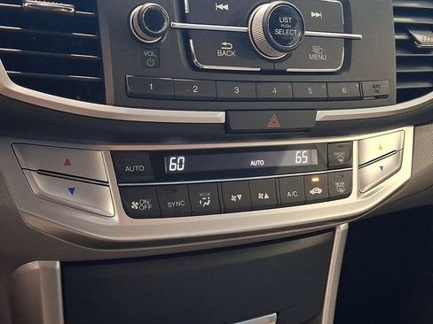 Used 2013 Honda Accord LX image 17