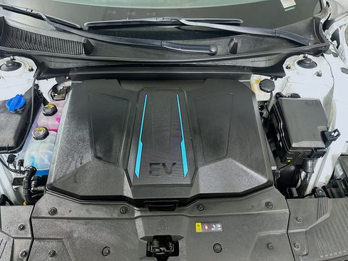 Used 2024 Hyundai Ioniq 5 SEL RWD image 33