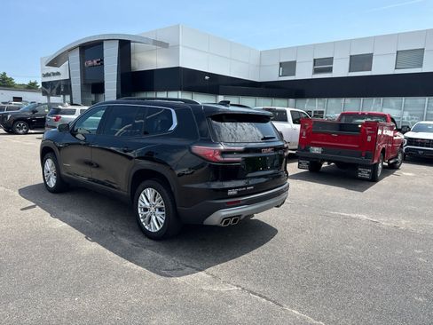 Used 2024 GMC Acadia Elevation AWD/4WD image 3
