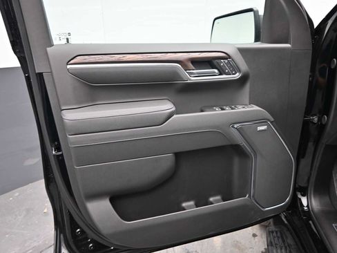 New 2026 GMC Sierra 1500 SLT w/ SLT Premium Package AWD/4WD image 12