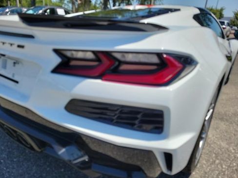 Used 2025 Chevrolet Corvette Z06 RWD image 15
