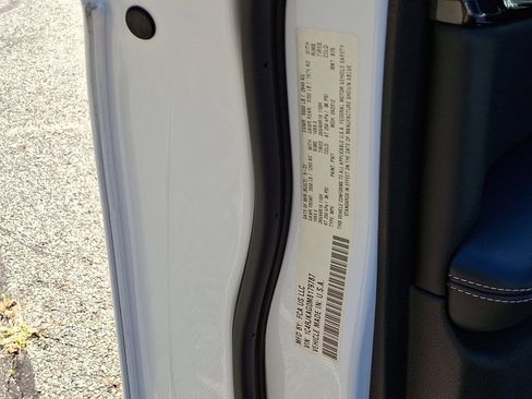 Certified 2021 Jeep Grand Cherokee L Laredo w/ Luxury Tech Group I image 26