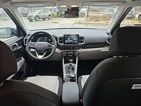 New 2026 Hyundai Venue SEL FWD image 34