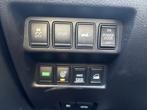 Used 2016 Nissan Rogue SL w/ SL Premium Package image 15