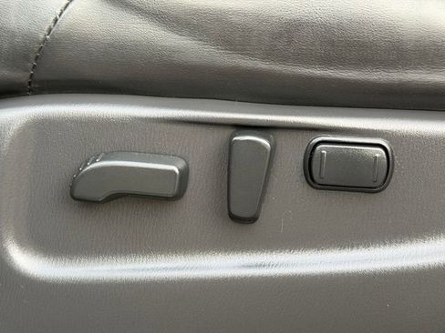 Used 2018 Nissan Armada SL w/ Premium Package image 37