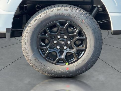 New 2026 Ford F150 XLT w/ Equipment Group 302A MID AWD/4WD image 9