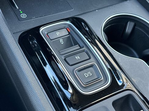Used 2025 Honda Pilot EX-L image 22