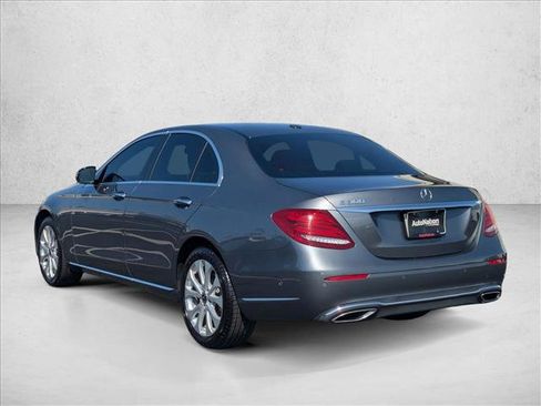 Used 2019 Mercedes-Benz E 300 image 8