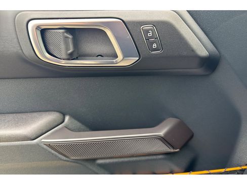 New 2024 Ford Bronco Badlands image 8