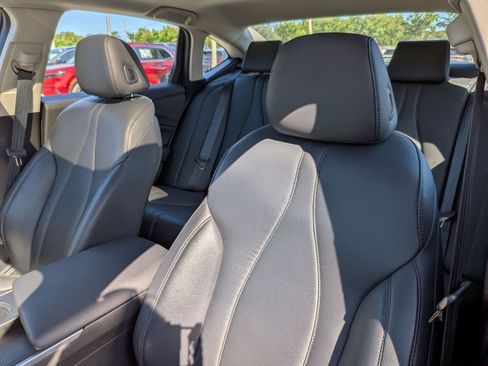 Used 2023 Acura TLX FWD image 15