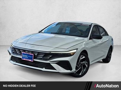 Certified 2025 Hyundai Elantra SEL