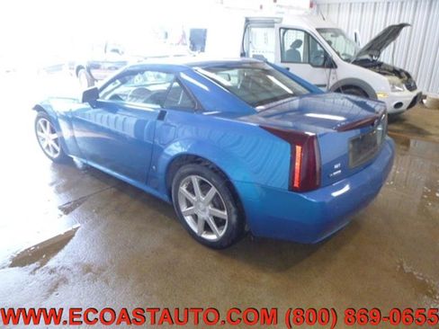 Used 2008 Cadillac XLR image 3