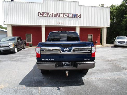 Used 2018 Nissan Titan Platinum Reserve AWD/4WD image 5