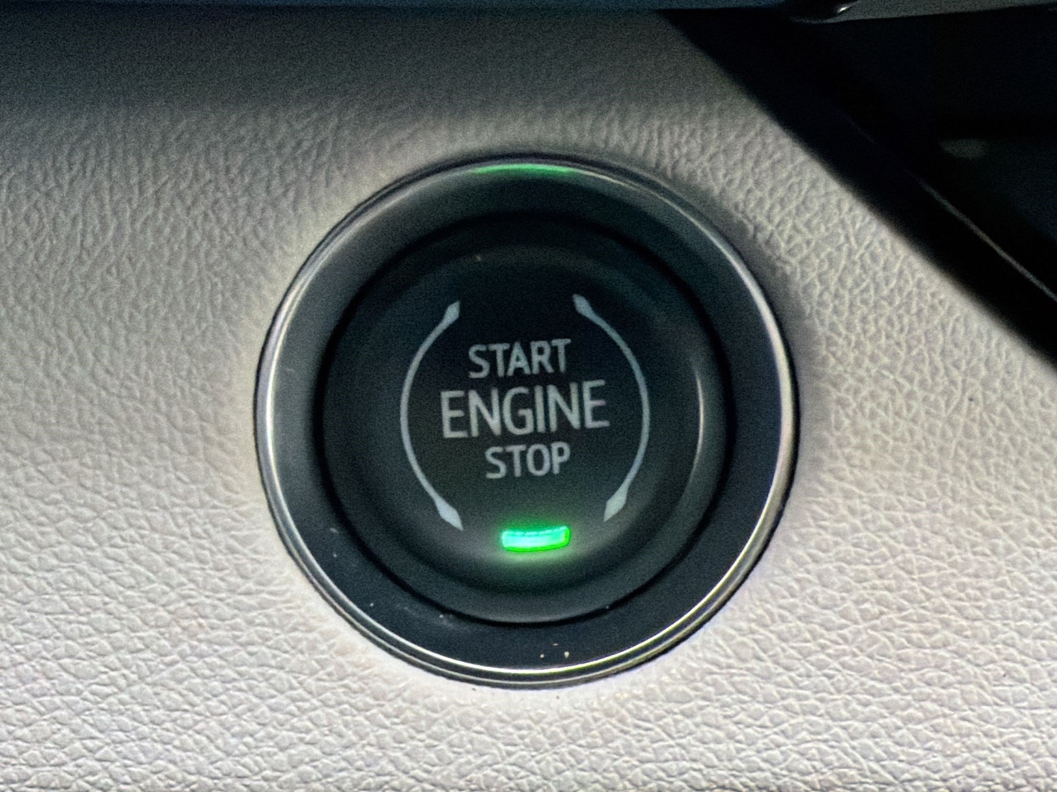 Used 2025 Buick Enclave Avenir AWD/4WD image 17