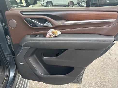 Used 2021 GMC Yukon Denali w/ Denali Premium Package image 41