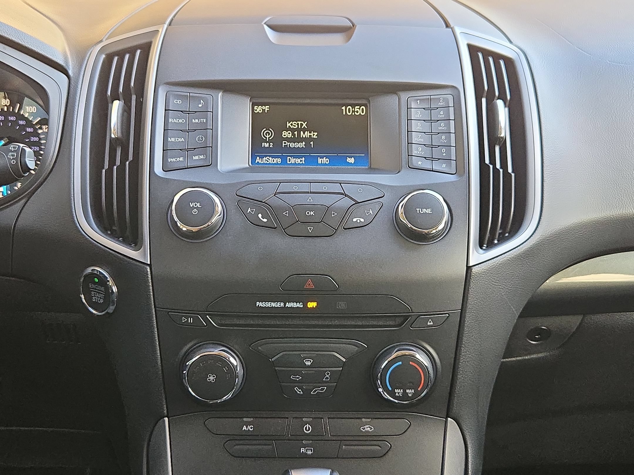 Used 2018 Ford Edge SE FWD image 17