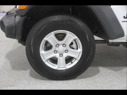 Used 2023 Jeep Wrangler Unlimited Sport AWD/4WD image 22