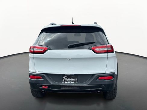 Used 2016 Jeep Cherokee Trailhawk w/ Leather Interior Group AWD/4WD image 4