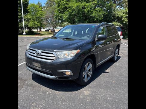 Used 2011 Toyota Highlander Limited w/ Tow Pkg AWD/4WD image 1