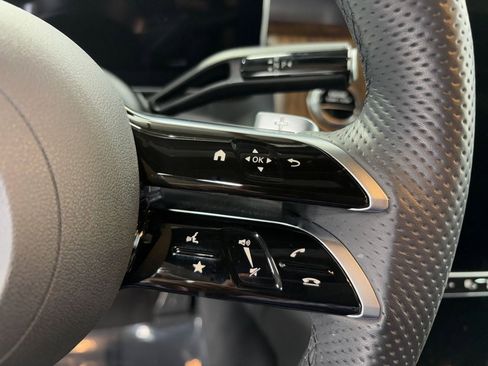 Certified 2025 Mercedes-Benz GLC 350e GLC 350e w/ AMG Line image 13