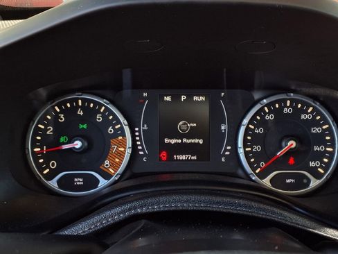 Used 2020 Jeep Renegade Altitude FWD image 13
