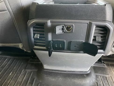 Used 2019 Ford F150 XLT w/ Equipment Group 302A Luxury AWD/4WD image 28