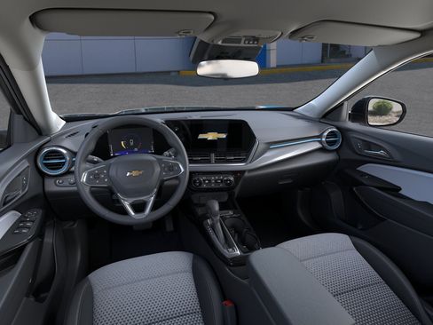New 2026 Chevrolet Trax LT w/ LT Convenience Package FWD image 46