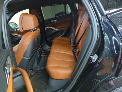 Used 2023 BMW X6 M50i AWD/4WD image 6