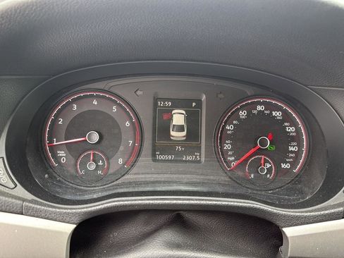 Used 2020 Volkswagen Passat 2.0T S FWD image 2