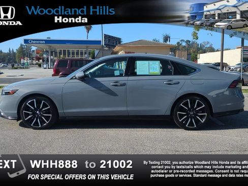 Used 2024 Honda Accord Touring image 8