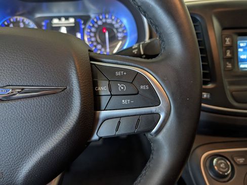 Used 2015 Chrysler 200 Limited w/ Convenience Group FWD image 23