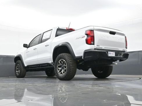 New 2026 Chevrolet Colorado ZR2 w/ Technology Package AWD/4WD image 45