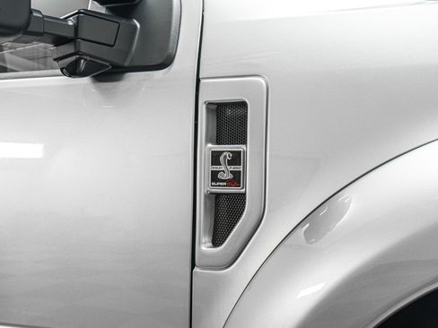 Used 2021 Ford F250 Lariat w/ Lariat Ultimate Package AWD/4WD image 36
