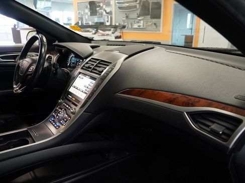 Used 2018 Lincoln MKZ Reserve w/ Technology Package image 28