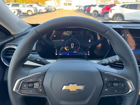 New 2026 Chevrolet Trax LT w/ Driver Confidence Package image 30