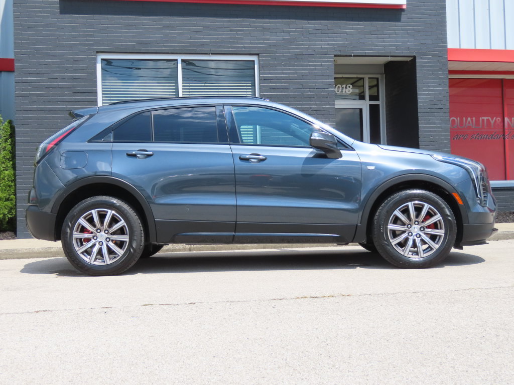 Used 2021 Cadillac XT4 Sport AWD/4WD image 3
