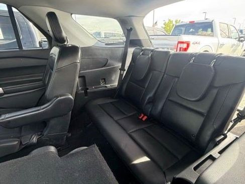 Used 2021 Ford Explorer Limited w/ Equipment Group 301A image 9