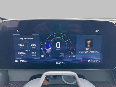 Used 2024 Chevrolet Traverse RS w/ LPO, Floor Liner Package image 21