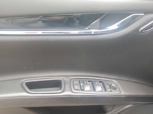 Used 2022 Maserati Quattroporte Modena Q4 image 9