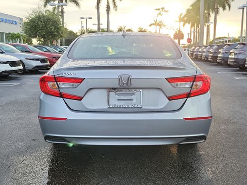 Certified 2019 Honda Accord LX image 5
